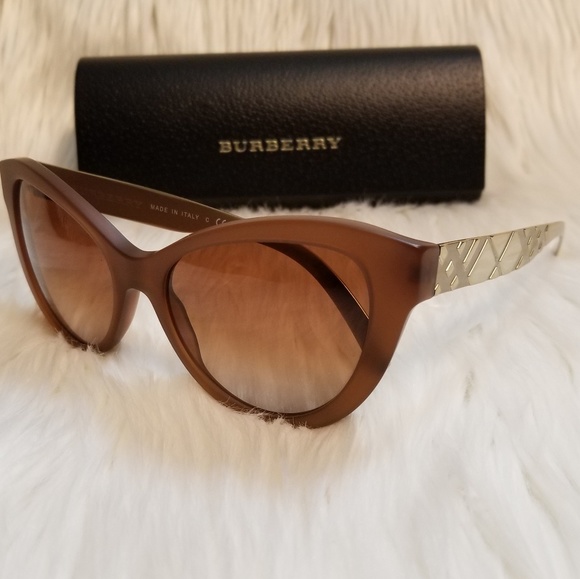 Burberry Sunglasses Cat eye - Picture 2 of 7